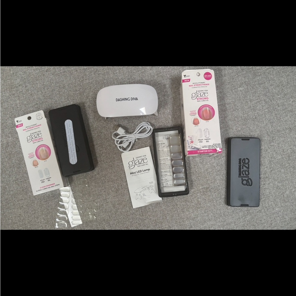 DASHING DIVA Mini LED Lamp, 54 gel strips + more, Revolutionary Nail Strengthner